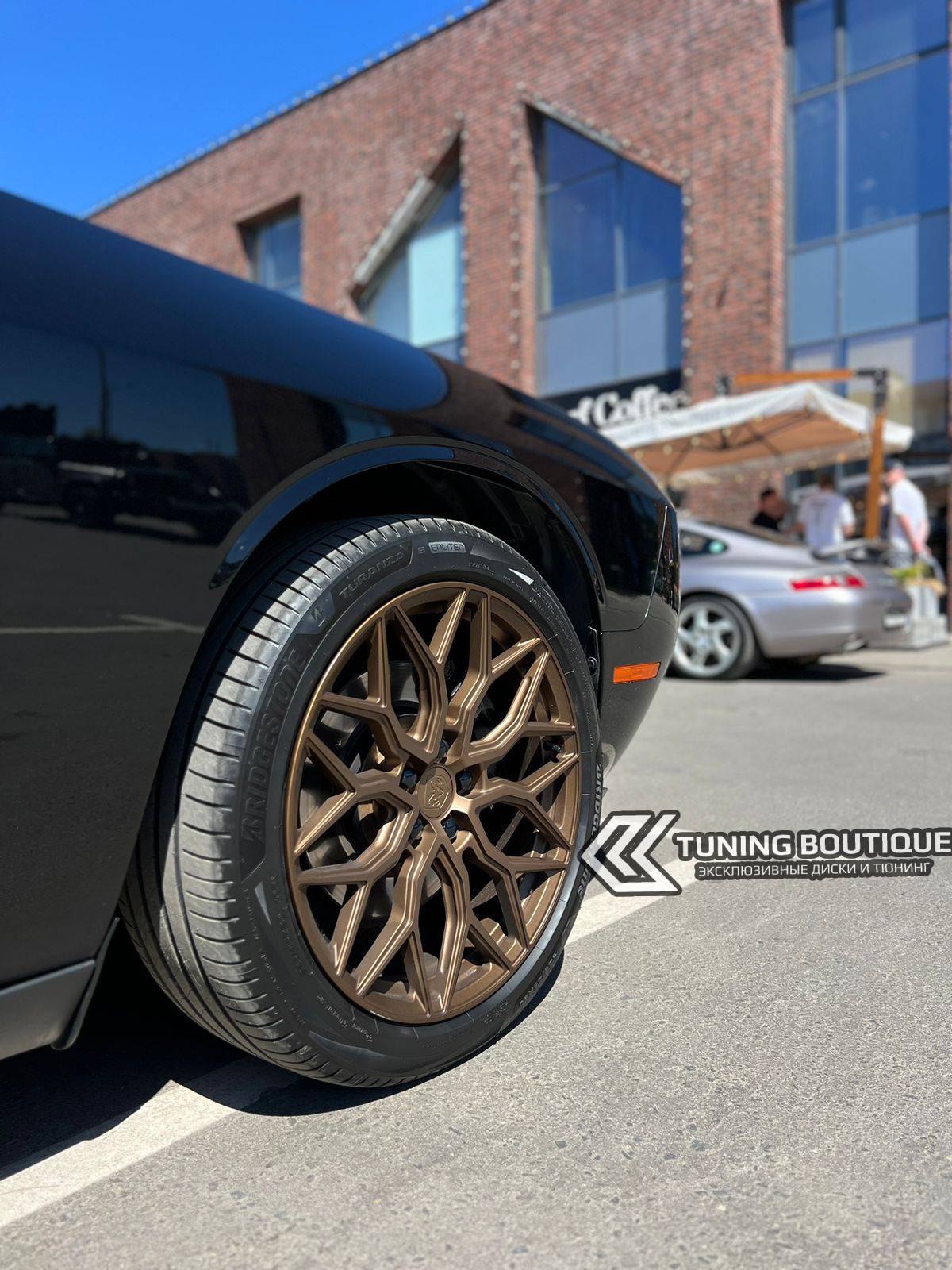 Dodge Challenger 3.6 AT AWD GT на 20" кованых дисках нашего производства  фото 3